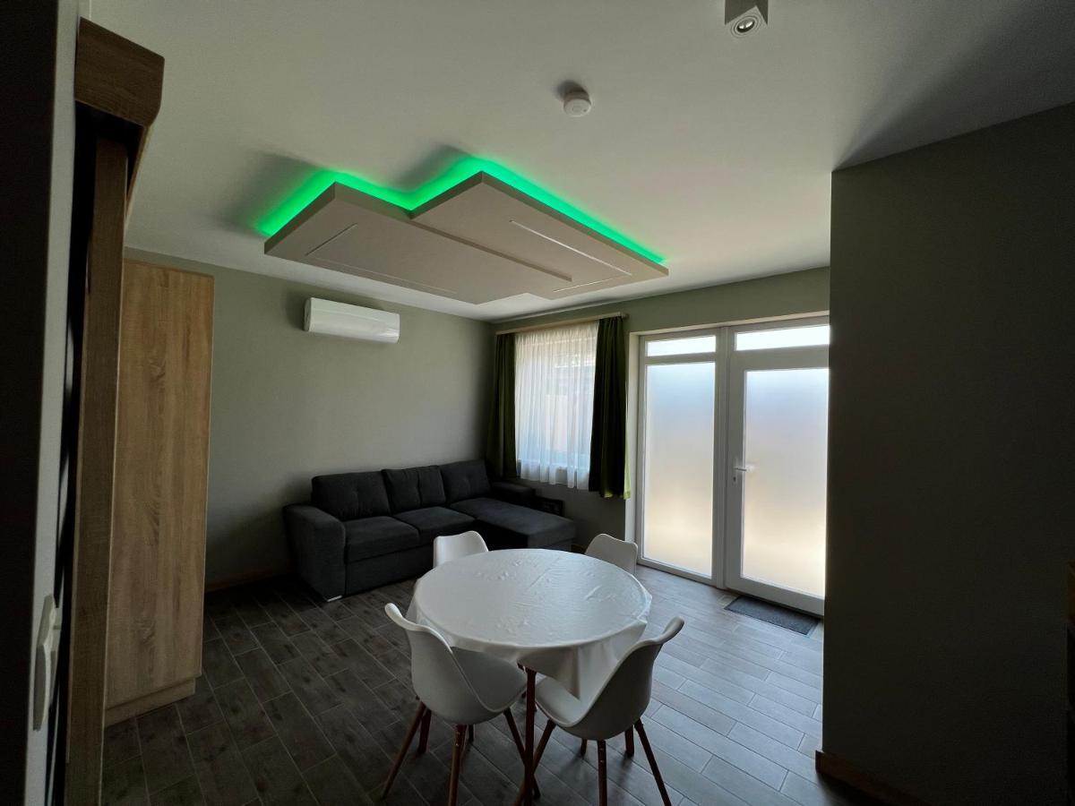 Th-Lux Apartman Hajdúszoboszló Zewnętrze zdjęcie