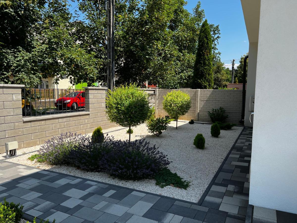Th-Lux Apartman Hajdúszoboszló Zewnętrze zdjęcie