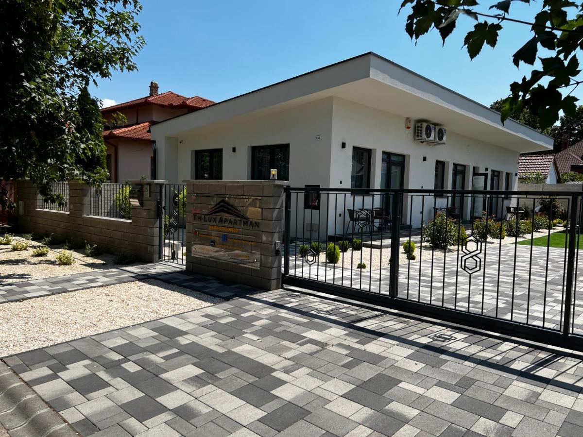 Th-Lux Apartman Hajdúszoboszló Zewnętrze zdjęcie
